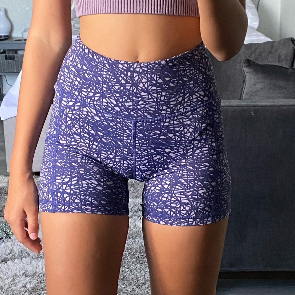 woman’s xs dark and light purple athletic shorts